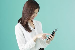 スマホ症候群による肩こり・首の痛みの説明